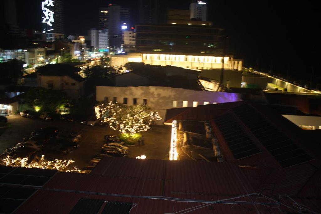 In The Heart Of Colombo - 12