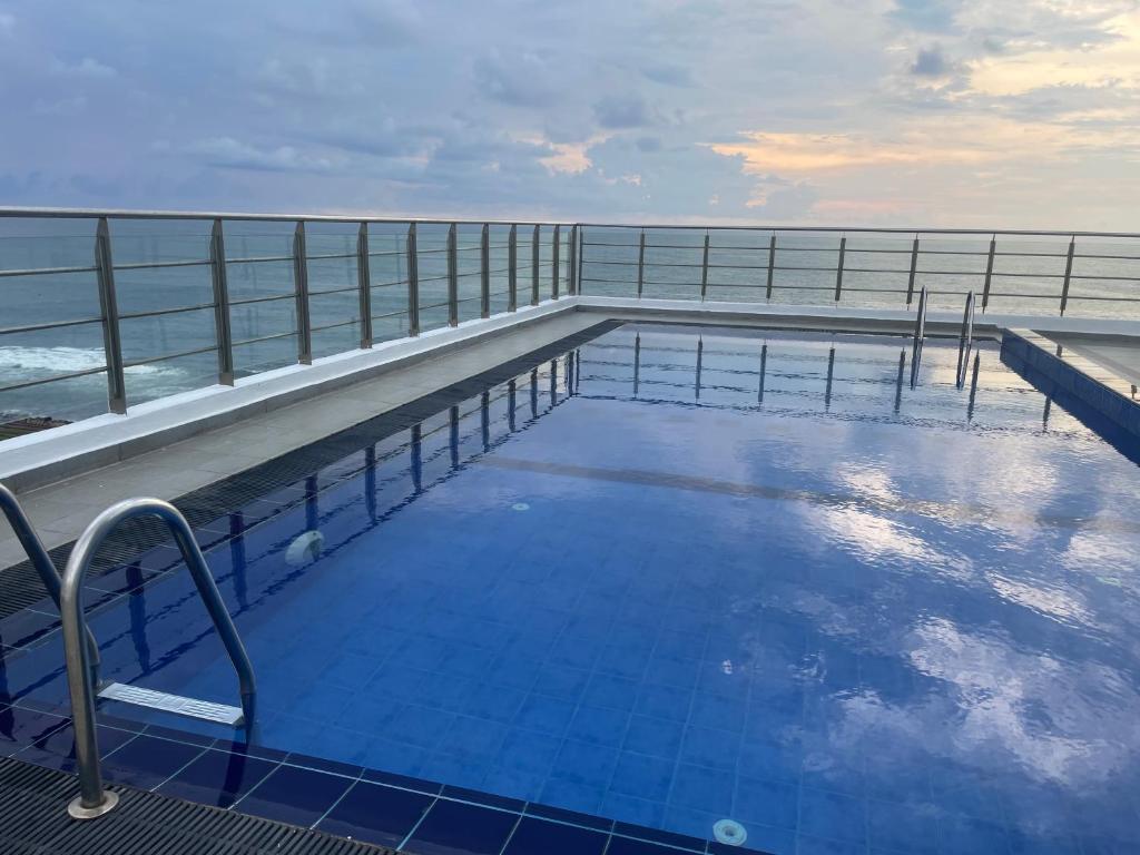 Next to an Indian Ocean - 11
